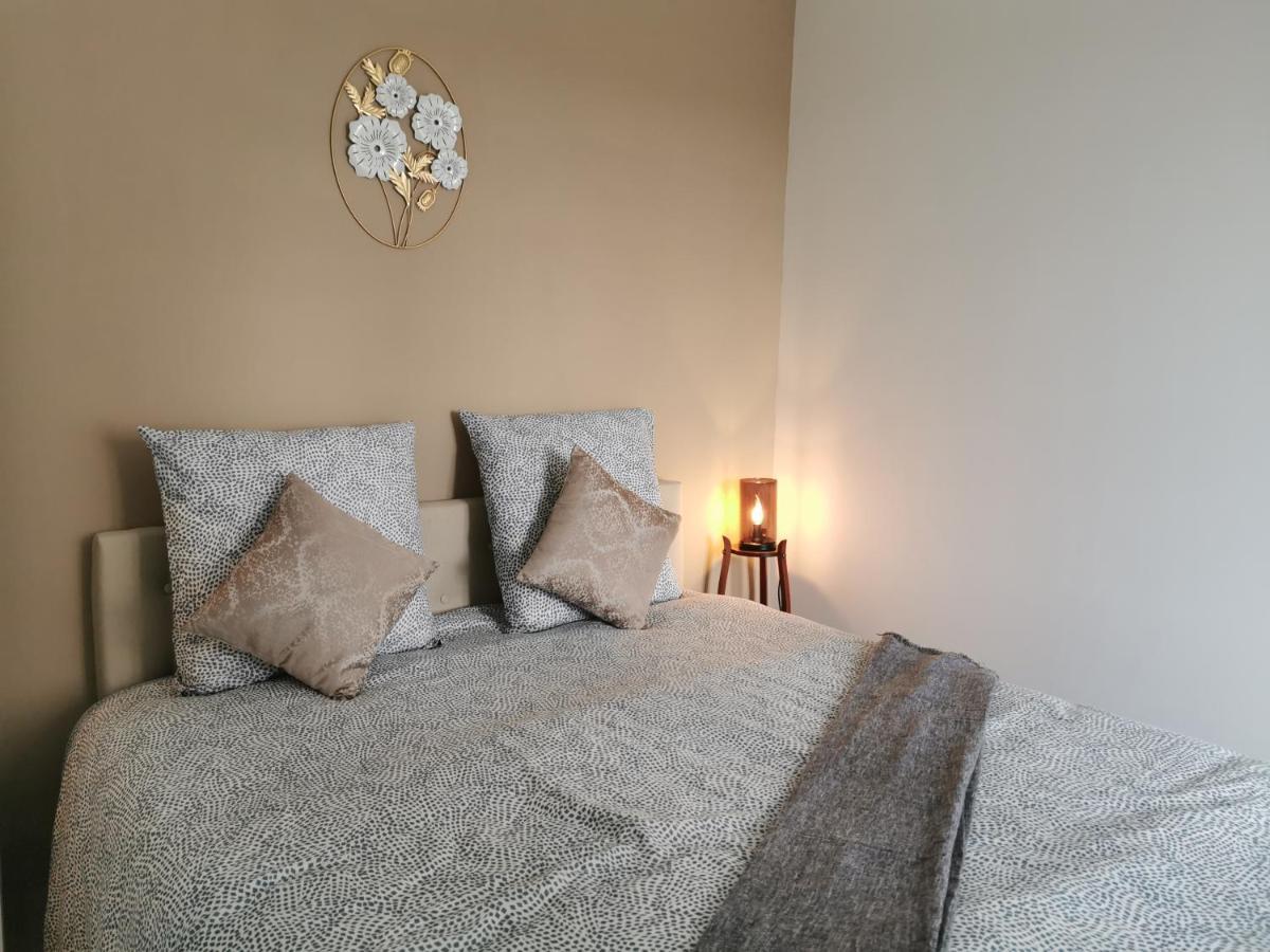 Les Appartements Du Marche Dinan Zewnętrze zdjęcie