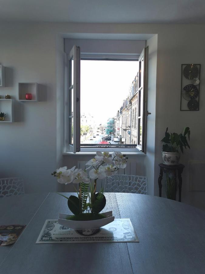 Les Appartements Du Marche Dinan Zewnętrze zdjęcie